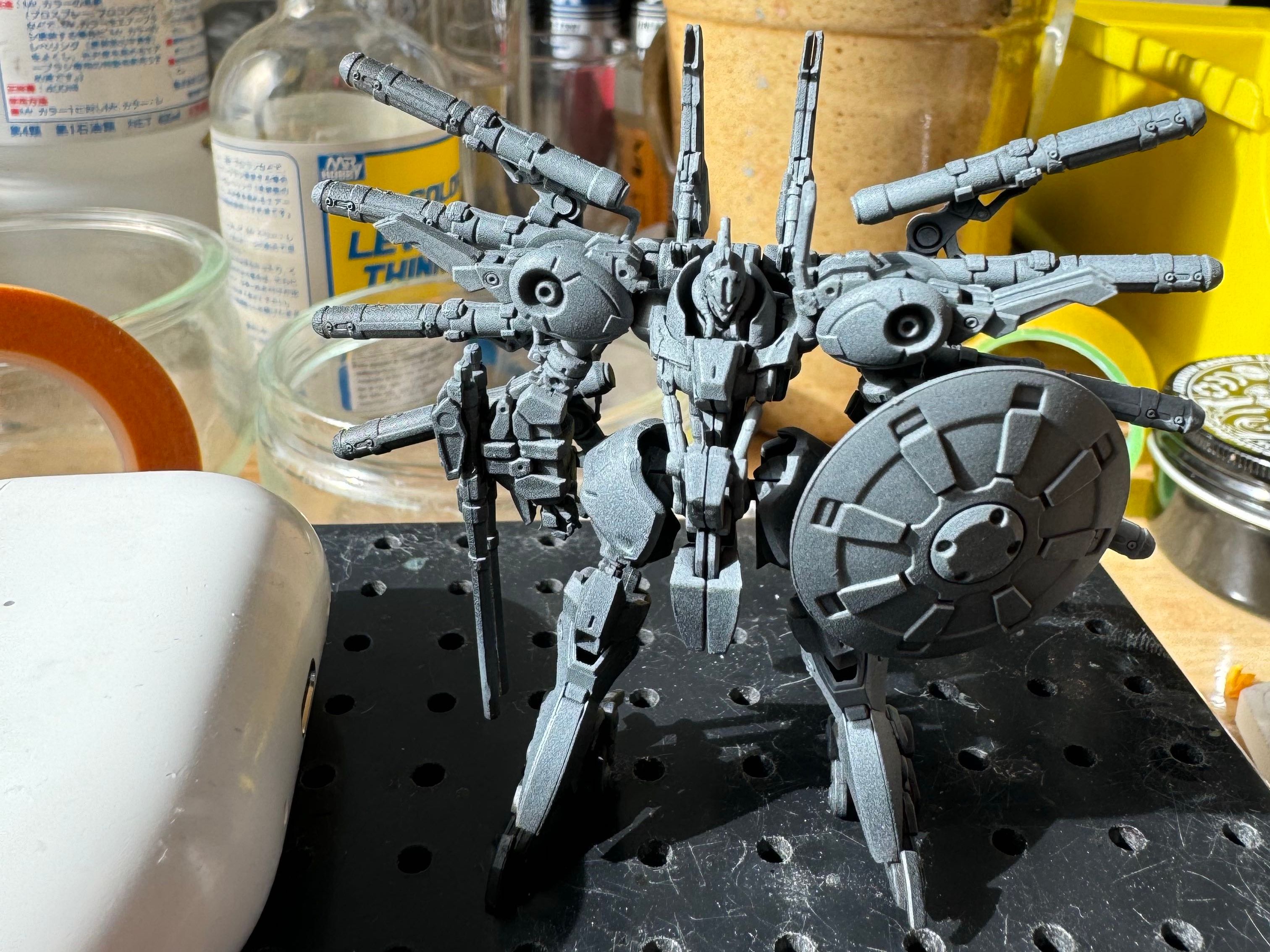 Primed, Zenithal